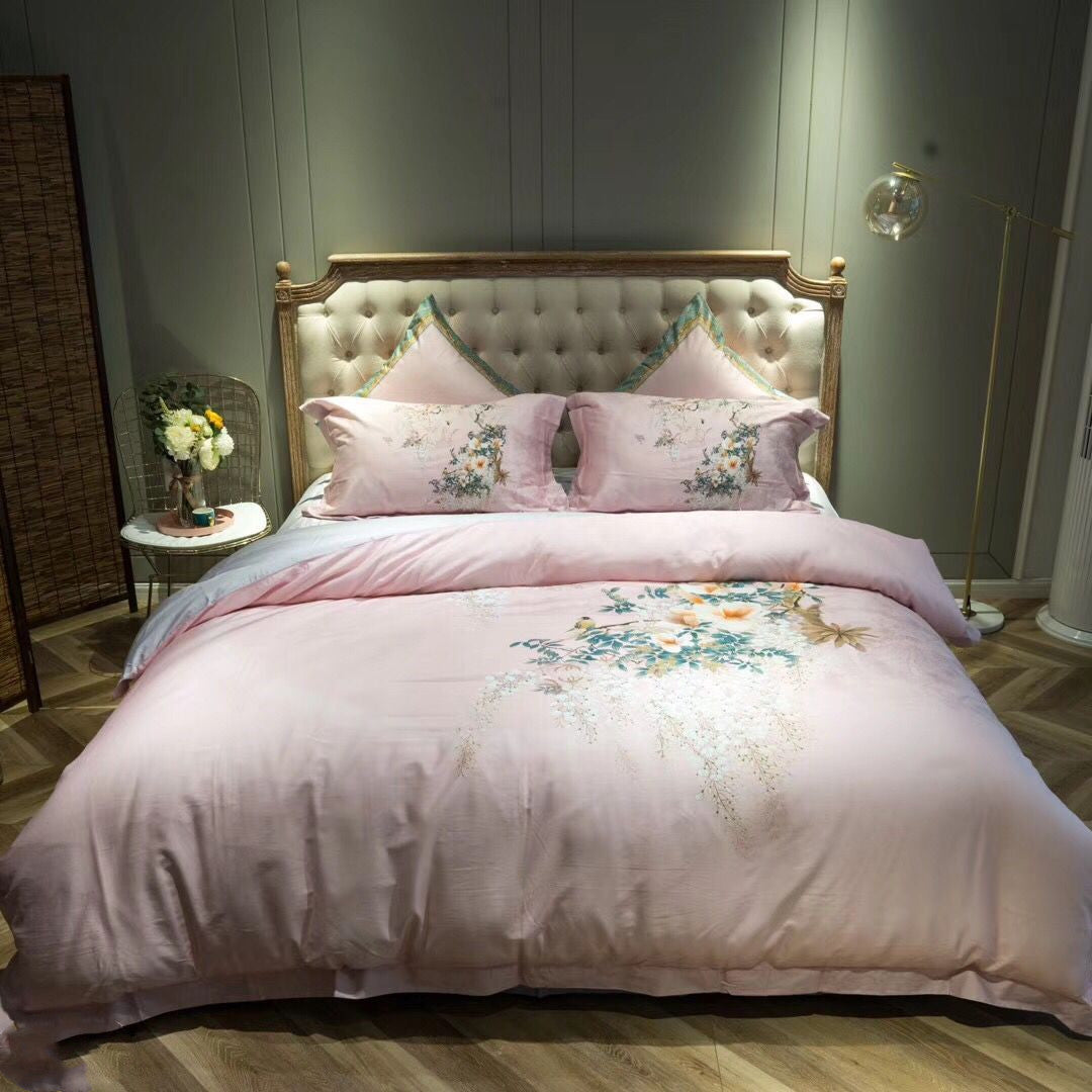 HOMCOM long staple cotton sateen feel bedding set of four, 200x230cm, with smooth, luxurious fabric and elegant design.