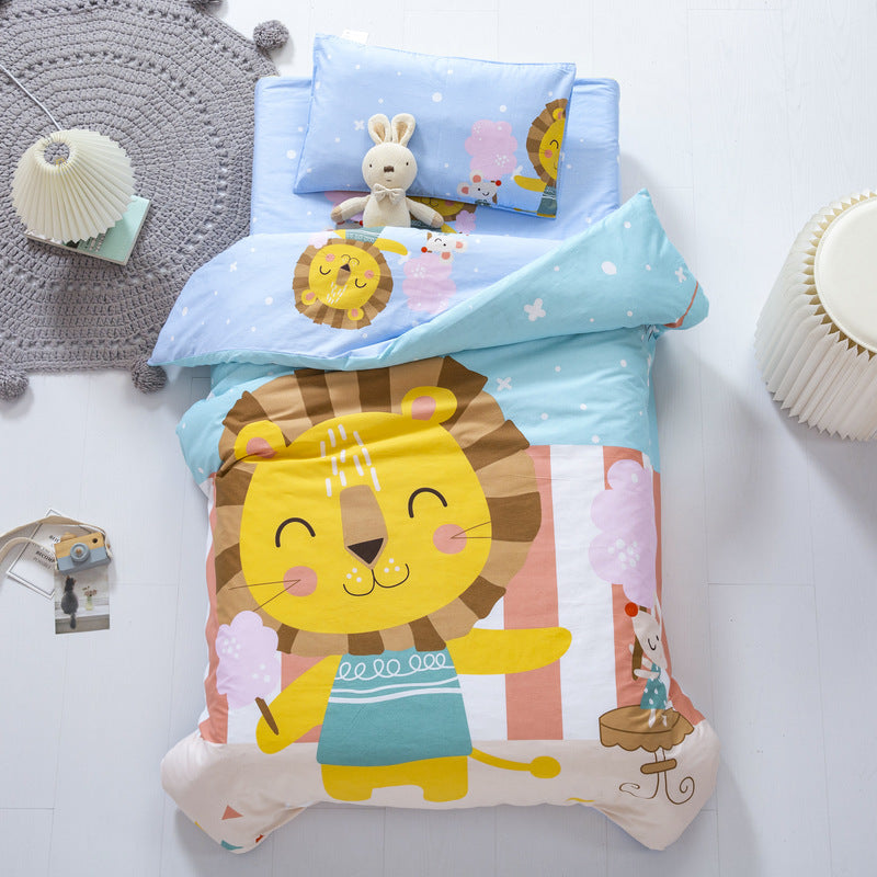 HOMCOM pure cotton jungle lion baby bedding set with small 3-piece children's bedding kit, featuring colorful animal print design