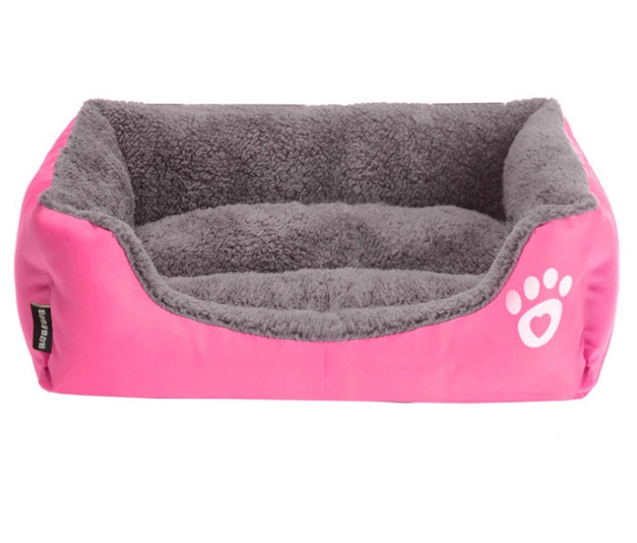 HOMCOM winter warm pet bed dog nest with soft cushioning and cozy interior, ideal for keeping dogs comfortable and warm during cold weather.