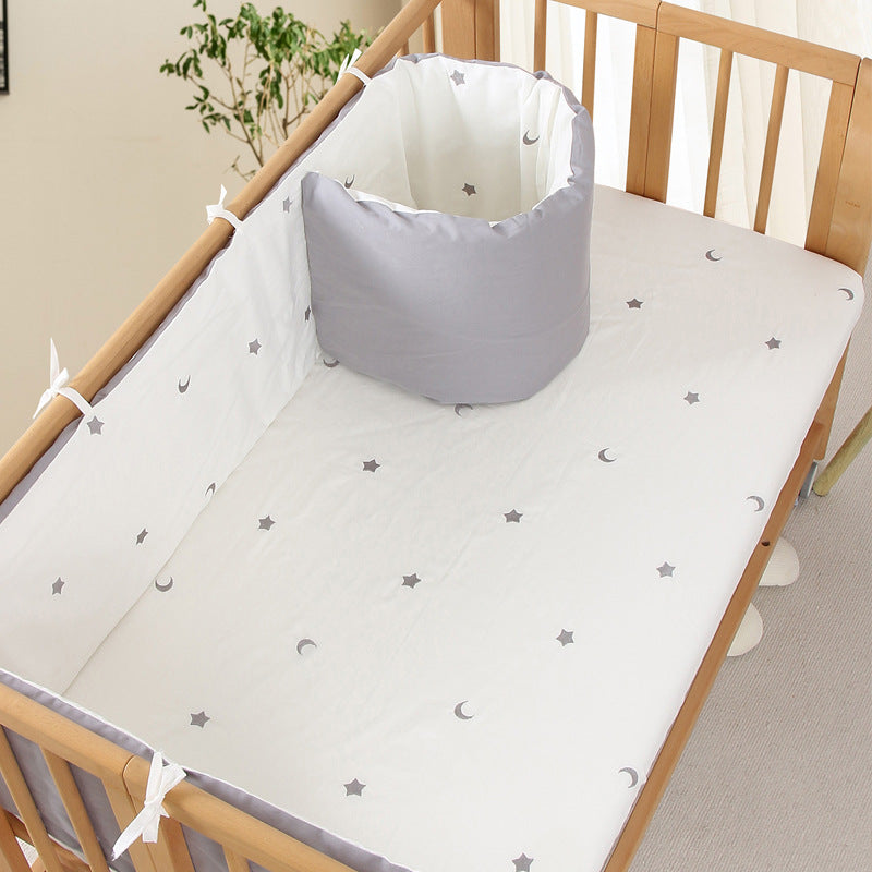 HOMCOM baby crib bed circumference soft anti-collision guard with removable washable cover, safe and gentle for infants.
