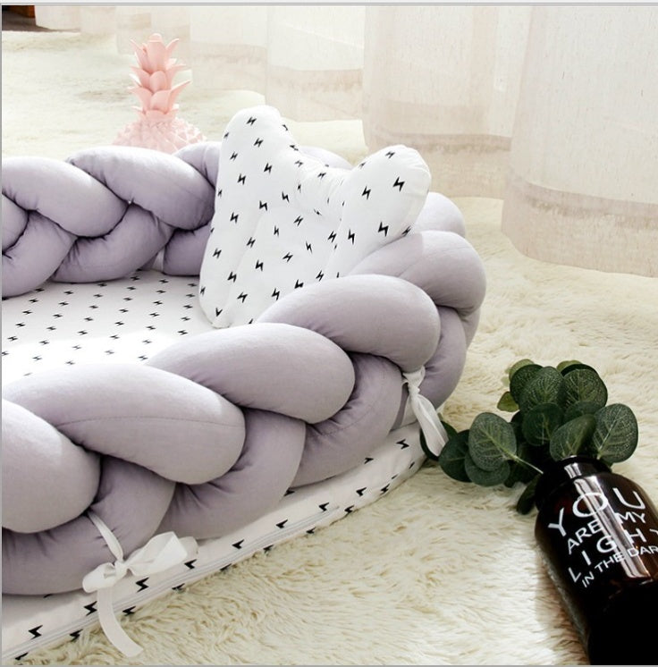 Portable cotton crib by HOMCOM with soft white fabric and sturdy frame, ideal for easy mobility and comfortable sleeping space.