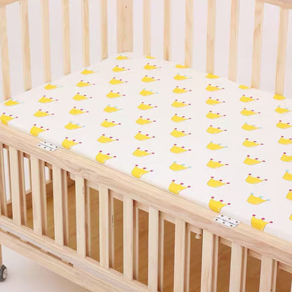 HOMCOM cotton baby bed sheet with colorful cartoon design, suitable for children's beds and infant bedding.