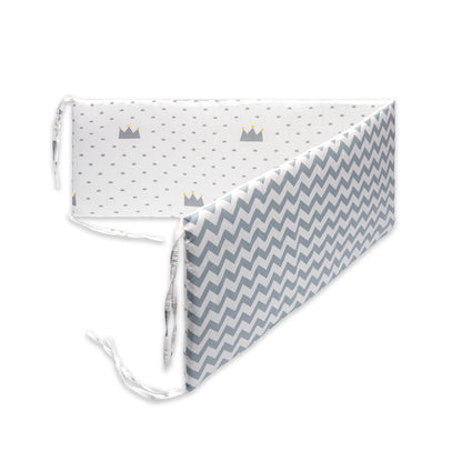 HOMCOM baby bed thickened bumper cushion around crib for added safety and comfort in a one-piece design
