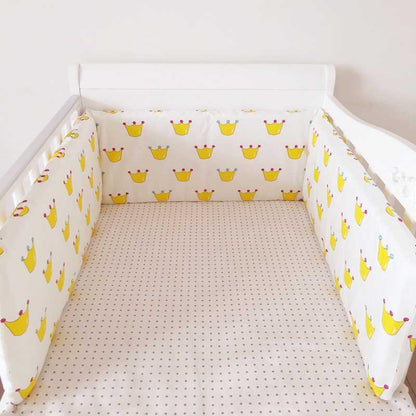 HOMCOM children's bedding with baby bed, one-piece pure cotton design, removable washable anti-collision guardrail, and bed curtain.