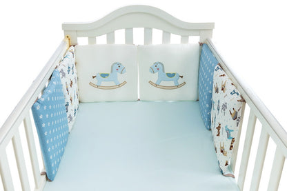 HOMCOM baby bedding set with colorful surrounding bed for children’s crib, featuring multiple style options in soft fabric.