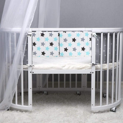 HOMCOM baby bed bumper cushion surrounds a crib, providing thick, soft protection to keep the baby safe and comfortable.
