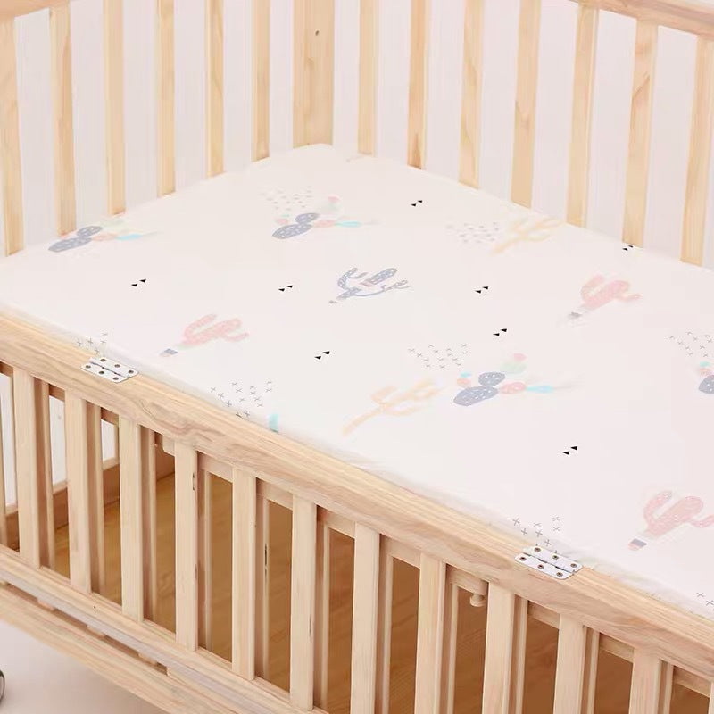 HOMCOM cotton baby bed sheet with cartoon design, soft bedding for infants and young children, ideal for a cozy nursery.