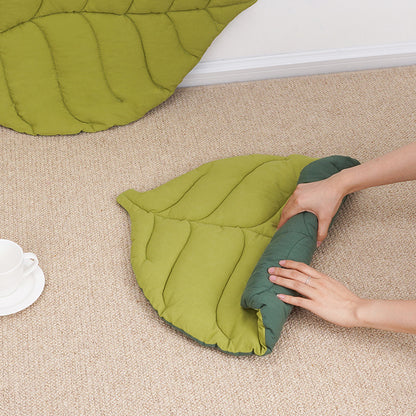 Eprolo leaf-shaped cat and dog sleeping mat, chew-resistant, autumn and winter pet cage mat for comfortable rest.