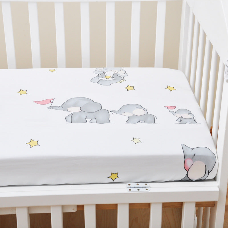 HOMCOM baby's cotton bed sheet with colorful cartoon design, soft bedding for infant crib or baby bed.