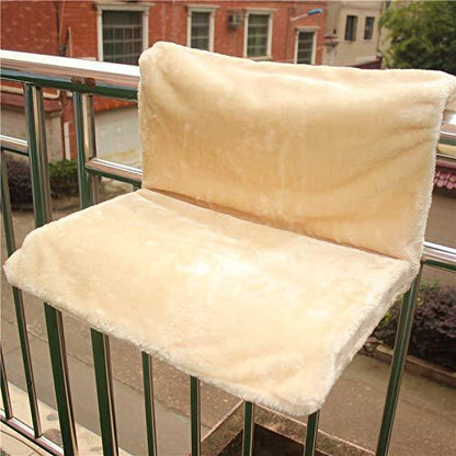 HOMCOM cat bed hammock with soft fabric and cozy design for comfortable feline lounging and sleeping.