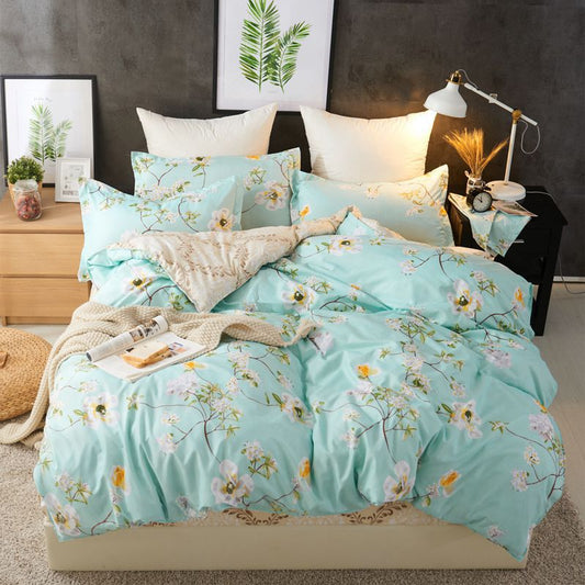 Set of three or four bedding sets by HOMCOM featuring soft fabric and stylish patterns, perfect for cozy bedroom decor.