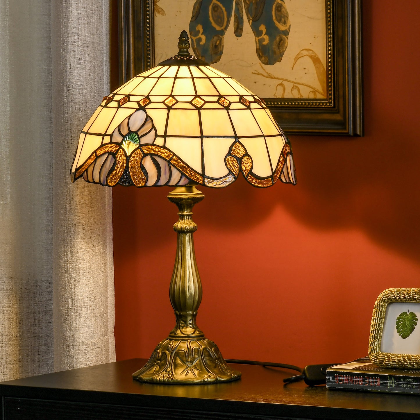 HOMCOM stained glass table lamp with colorful antique design, decorative bedside light for bedroom or living room, handmade nightstand lamp