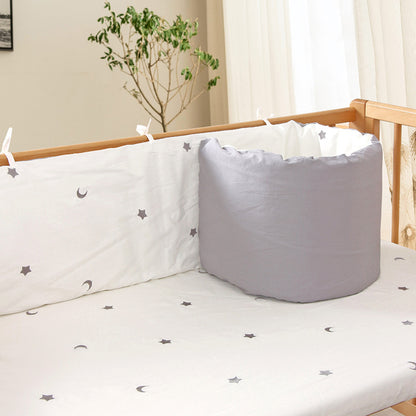 HOMCOM crib bed circumference soft baby bedding bag with anti-collision padding, removable and washable for safety and comfort.