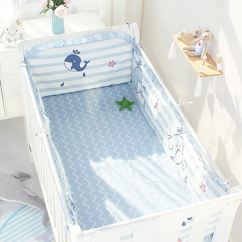 HOMCOM cartoon children's bedding kit with colorful, playful designs suitable for kids' bedrooms.
