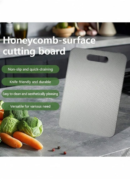 HOMCOM titanium steel double-sided chopping board with clean surface, suitable for meat, fruits, and vegetables in various sizes