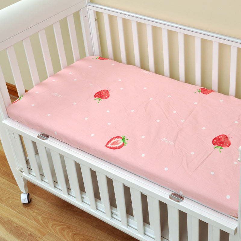 HOMCOM baby cotton bed sheet with colorful cartoon design, suitable for children's beds and baby bedding.
