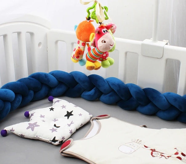 Knotted Plush Cushion Braided Cot & Crib Bumper