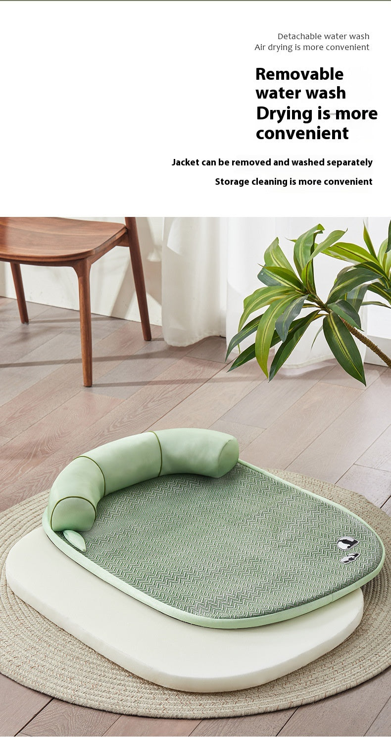 HOMCOM Cool Feeling Dog Mat and Cat Bed, four-season universal pet sofa with soft sleeping nest for pets.
