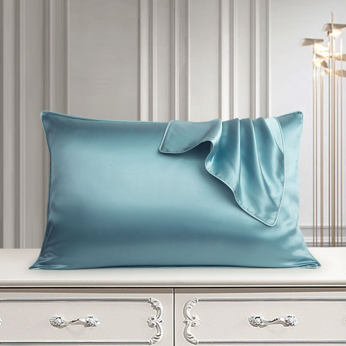 Purple eprolo pure silk pillowcase made from natural mullberry silk, designed for hair and skin care comfort.