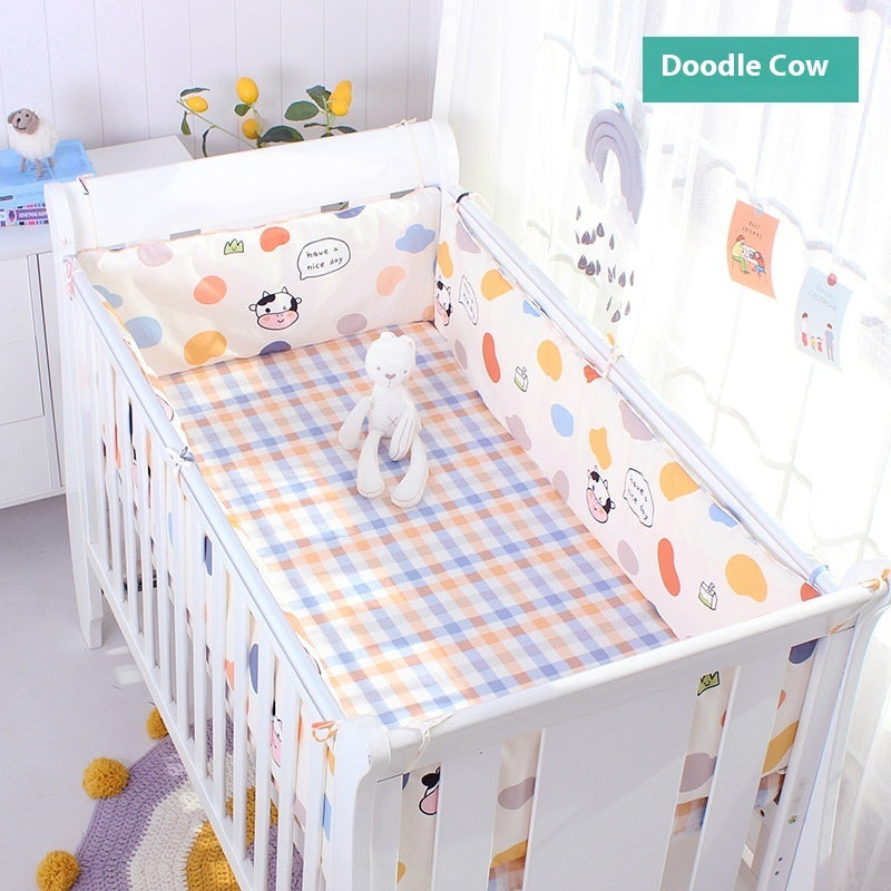 HOMCOM cartoon children's bedding kit featuring colorful, playful designs suitable for kids' bedrooms and nurseries.