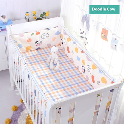 HOMCOM cartoon children's bedding kit featuring colorful, playful designs suitable for kids' bedrooms and nurseries.
