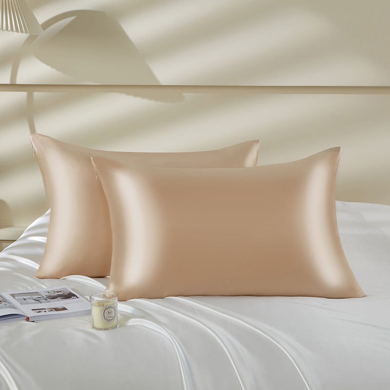 HOMCOM single champagne Mulberry silk pillowcase, 22 M, 51x66cm with zipper for luxurious sleep comfort.