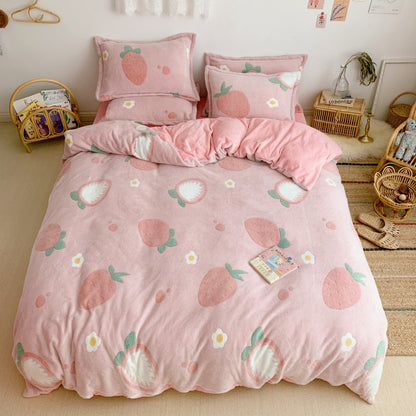 HOMCOM thick and warm snow fleece four-piece cartoon bedding set with cozy fleece fabric and playful winter-themed patterns.