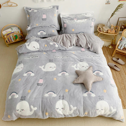 HOMCOM four-piece cartoon fleece bedding set with thick, warm snow fleece material for cozy winter nights.