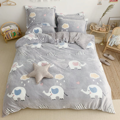 HOMCOM thick and warm snow fleece four-piece cartoon bedding set with cozy fleece fabric and colorful winter-themed patterns.