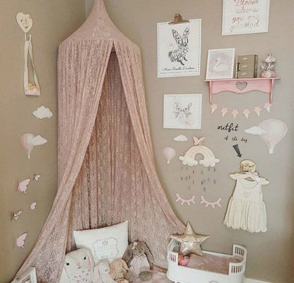 Pink HOMCOM summer crib lace mosquito net bed curtain, cozy game house tent for babies, with delicate lace details and breathable fabric.
