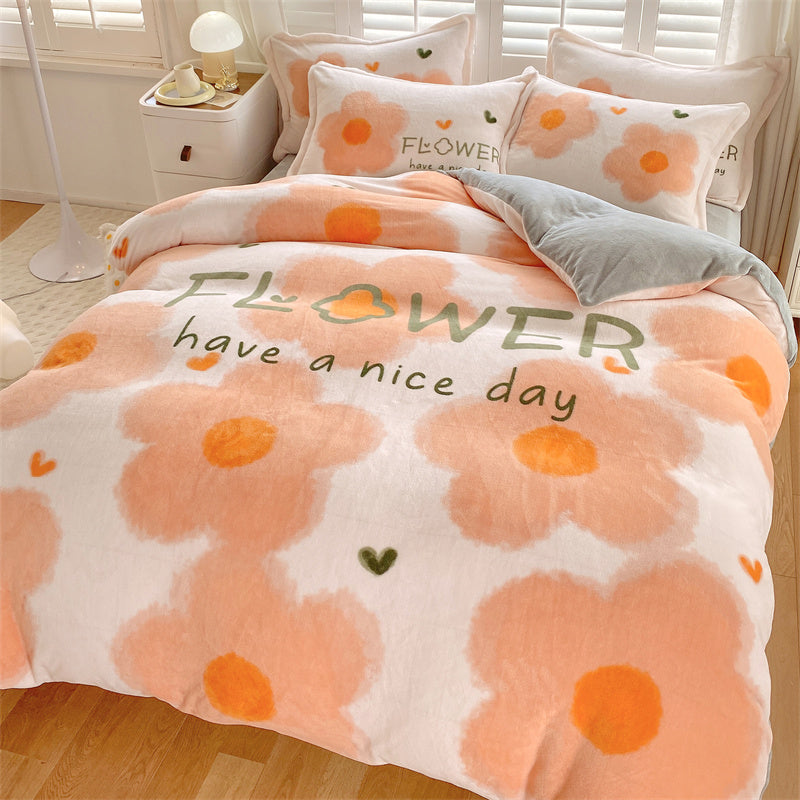 HOMCOM cartoon milk velvet bedding set of four with cute dinosaur design for a 1.5m bed, soft and colorful bedding ensemble.