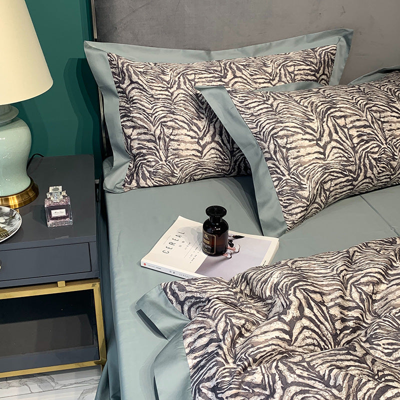 HOMCOM four-piece bedding set with digital printed long-staple cotton in summer green, featuring a floral pattern on soft fabric.