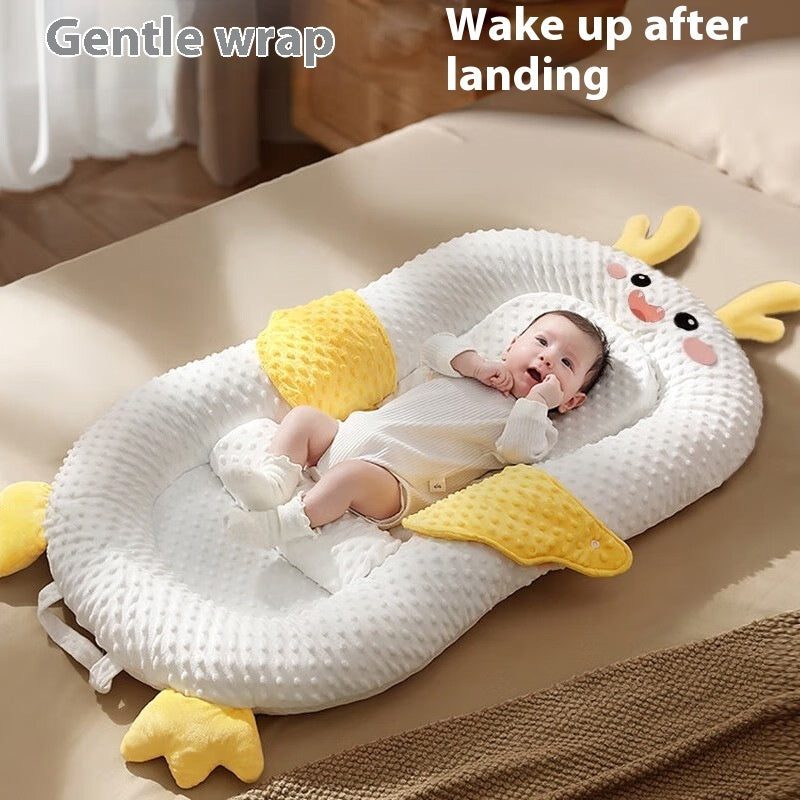 HOMCOM Bed In Bed newborn baby sleeping slope mattress with soft, supportive surface for comfortable infant rest
