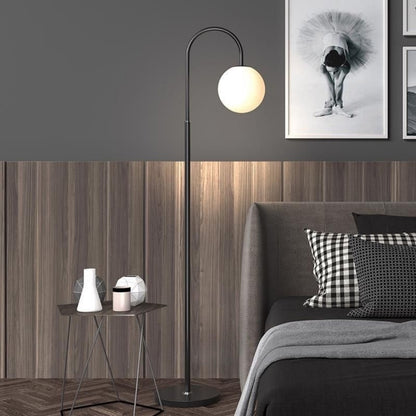 HOMCOM 3-color black modern floor lamp with standing design, ideal for living room or bedroom reading and ambient lighting.
