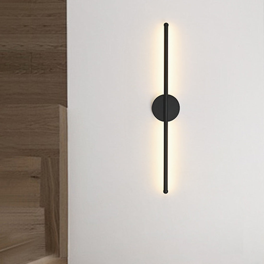 Dimmable LED wall light by HOMCOM, modern long strip indoor and outdoor sconce with sleek design and adjustable brightness.