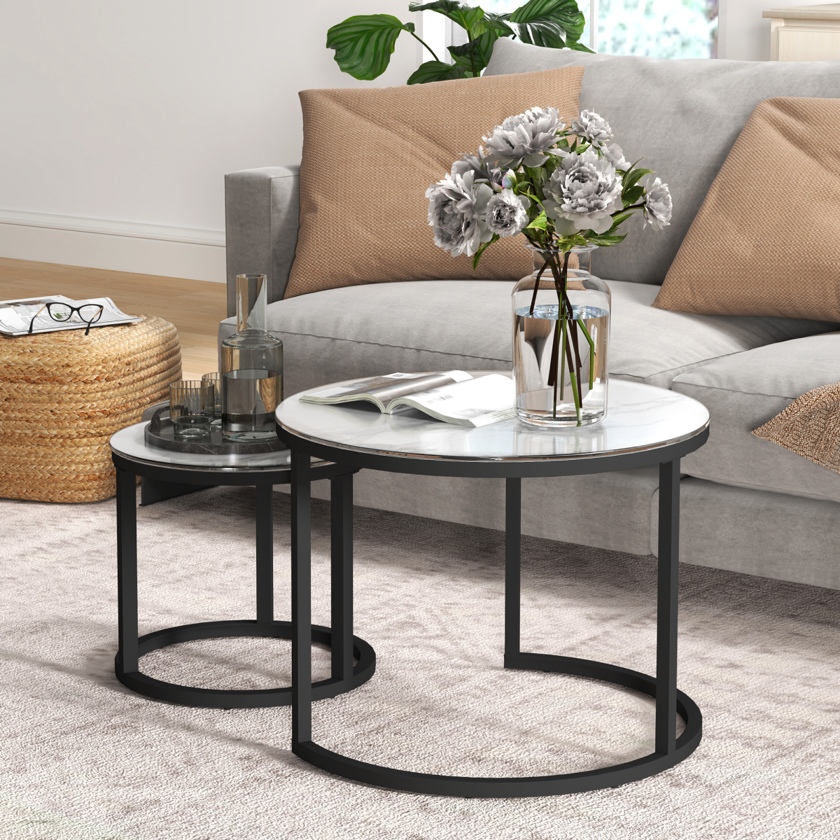 HOMCOM glass coffee table set of 2 round nesting tables with clear glass tops and sleek metal legs.